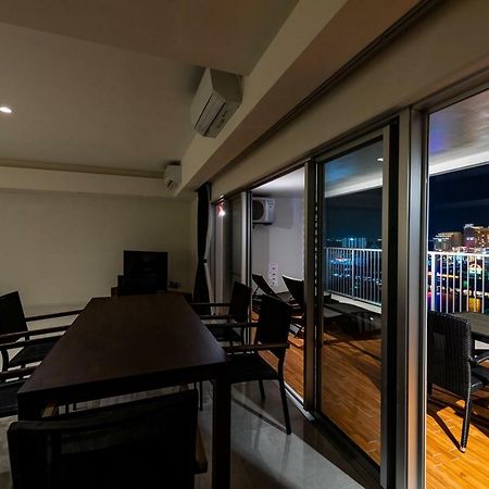 Condo Royal Ryu Kyu Chatan Εξωτερικό φωτογραφία
