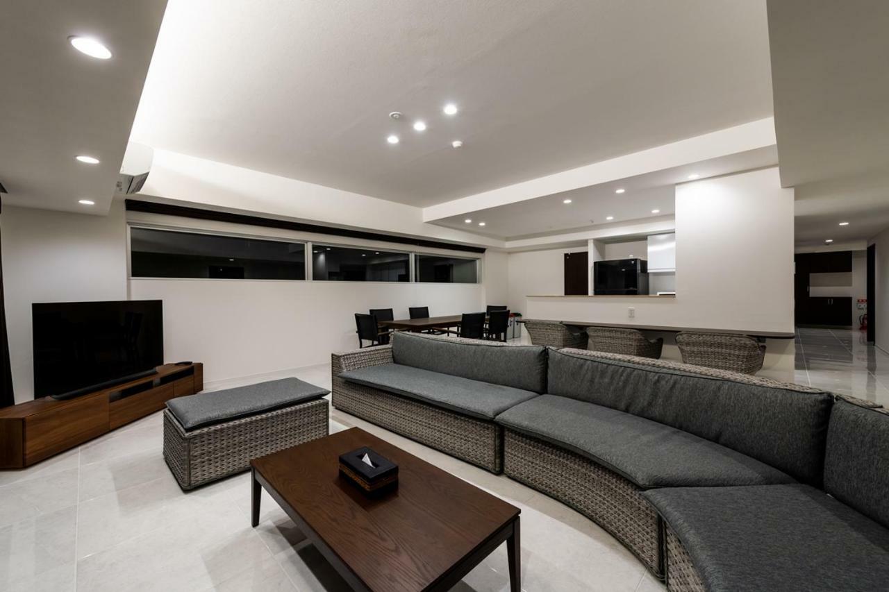 Condo Royal Ryu Kyu Chatan Εξωτερικό φωτογραφία